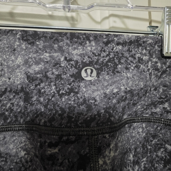 Lululemon Wunder Under Low Rise Tight Full On Luxtreme Size 10 - Picture 5 of 10